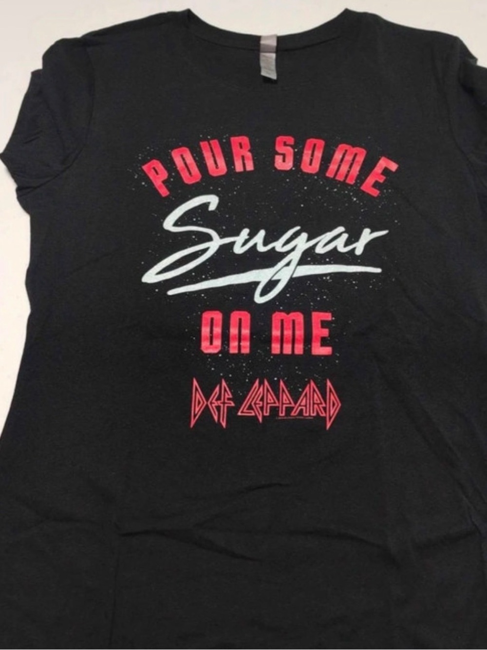 Def Leppard Women’s'Pour Some Sugar On Me' Black Graphic Tee Size XL